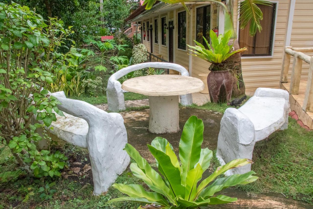 Almira Diving Resort- Panglao Exterior photo